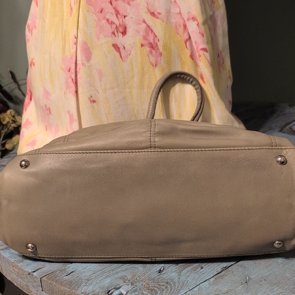 Furla Beige Leather Tote Bag Slouchy Fade Vintage Roomy 10 x 16 Purse - Picture 5 of 16